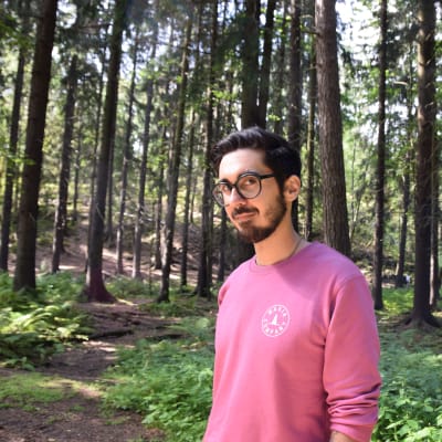 Författaren Adrian Perera i Centralparken.