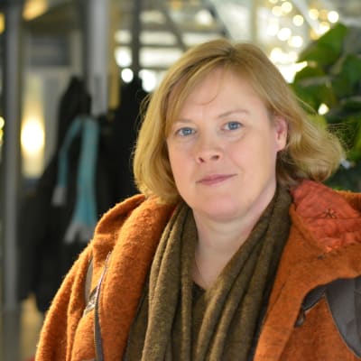 Sannikka Björklund tar över Kirjais byhandel.