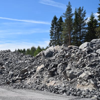 Sten vid bygget av Balticconnector i Ingå.