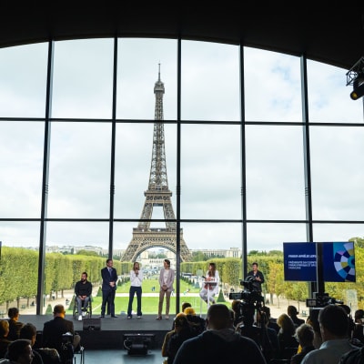 Internationella paralympiska kommittén samlad i Paris. 