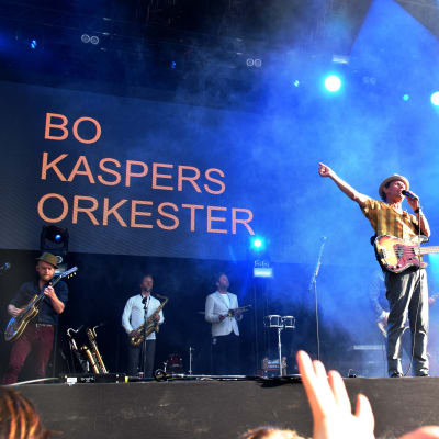 Bo Kaspers Orkester på juli festivalen i Ekenäs.