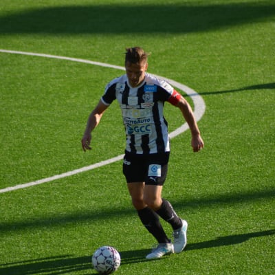 Sebastian Strandvall spelade som kapten för VPS mot Ilves.