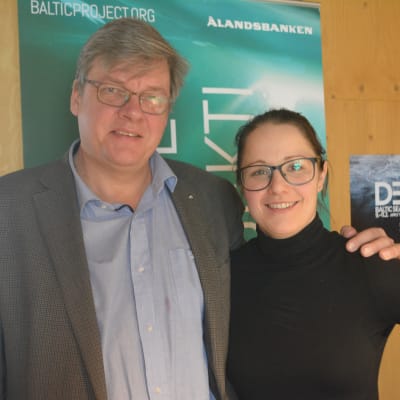 Anna Törnroos-Remes med mentorn Kenneth Kumenius. 