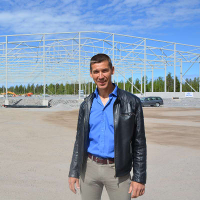 Ben Antell, Teknisk direktör i Korsholm, vid Fågelbergets industriområde.