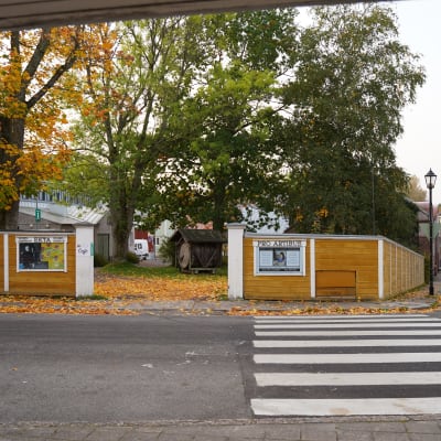 Museigården i Ekenäs där ett nytt konstmuseum ska byggas i hörnet av Gustav Wasas gata och Brunnsgatan.
