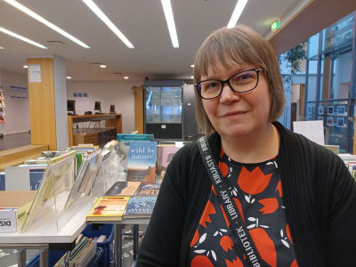 Minna Rinta-Valkama från Vasa stads kultur- och bibliotekstjänster