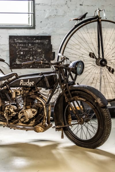 En gammal veteranmotorcykel