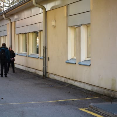 Vårberga skola och Kevätkummun koulu i Borgå