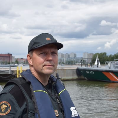 Oiva Juntunen från Helsingfors sjöbevakningsstation.