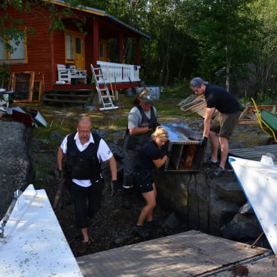 Roope-Botnia samlar in skrot