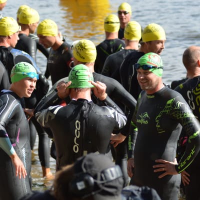 Snart går starten i Sun City Triathlon.