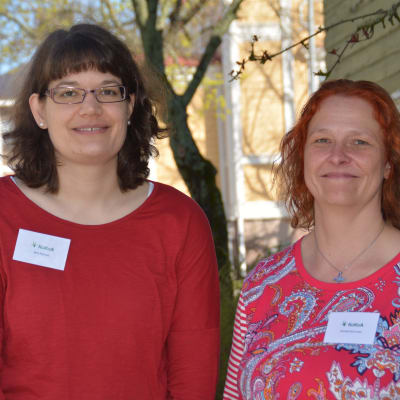 Erfarenhetsexperterna Sara Nylund och Pamela Kinnunen.