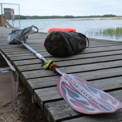 helt åt skogen,