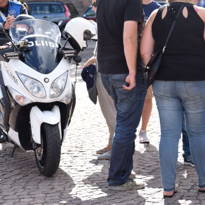 Motorcykelpolis på polisens dag