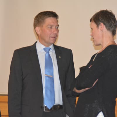 Thomas Blomqvist (SFP) och Maarit Feldt-Ranta (SDP).