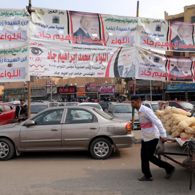 Valreklam i Kairo inför parlamentsvalet i november 2015.