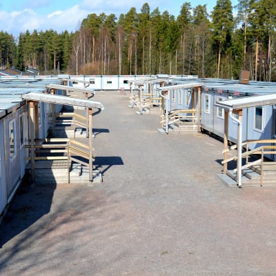 Vårberga skola i baracker