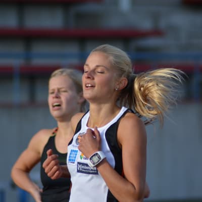 Karin Storbacka, medeldistansare från IK Falken.