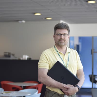 Mikael Albrecht på F-secures kontor.