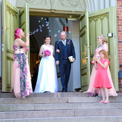 Rosenbröllop i Lovisa.