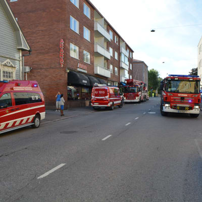 Brandbilar på Biskopsgatan.