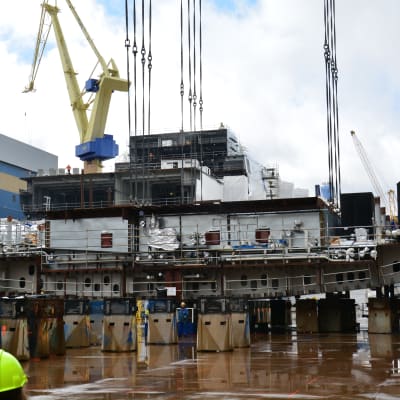 Kölsträckning för Mein Schiff 6 vid Åbovarvet.