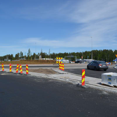 Rondellen vid Kållbyvägen i Jakobstad under byggnadsskedet