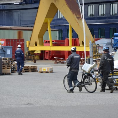 Varvsarbetare på Åbovarvet.