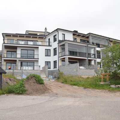 Regatta Resorts bostäder på Fabriksudden i Hangö.