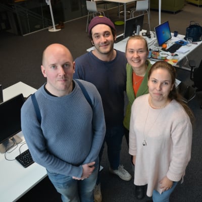 Calle Tengman, Zakarias Hamiane, Charlotte Karlsson och Catherine Klingstedt studerar vid Novia i Åbo