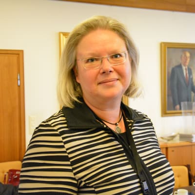 Christina Hovi på stadshuset i Åbo.