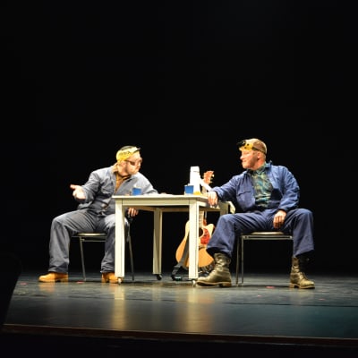 Ted och Kaj ger Pleppo två på Wasa Teater hösten 2016.