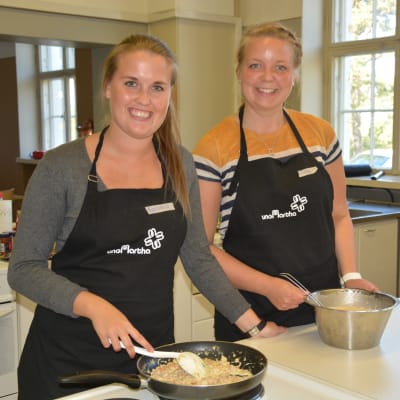 Antonia Prinsén och Anna Nylund är ledare på dagslägret