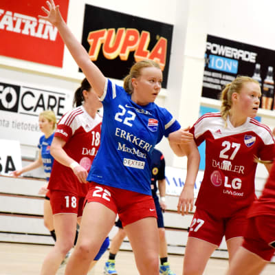 jessika gammals (22) och johanna hilli (27). HIFK-Dicken 4.3.2015