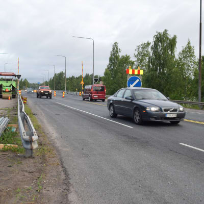 Pojoviksbron i Ekenäs är nu asfalterad.