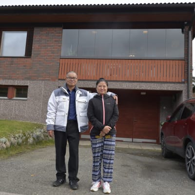 Myamarin pakolaisperhe osti omakotitalon metsästä marjoista saaduilla tuloilla.