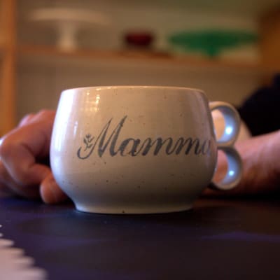 Kopp där det står Mamma.