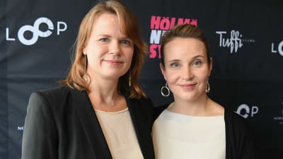 Selma Vilhunen och Kirsikka Saari, duon bakom filmen Hölmö nuori sydän.