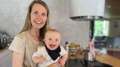 Kostvetaren Silvia Englund tillsammans med Otto.