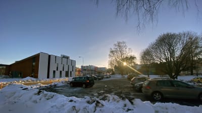 Kulturhuset Fokus vid Centralgatan i Karis centrum. 