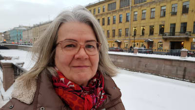 En bild på Kerstin Kronvall tagen ute under vintern.