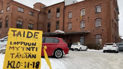 Barkers konstcentrum, slutförsäljning inför flyttningen.