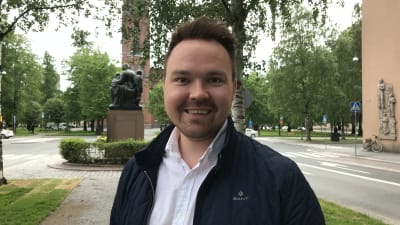 Tommi Mäki.