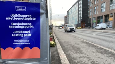 Lapp där det står Busholmens testningspunkt.