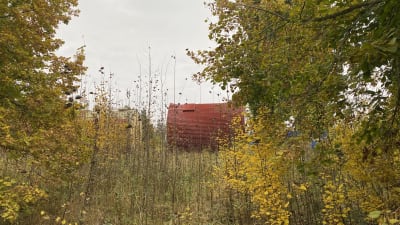 Rivningsmaterial för återanvändning. Sly.