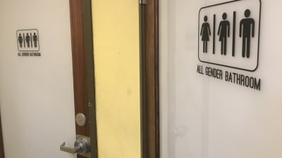Toaletter avsedda för alla kön.