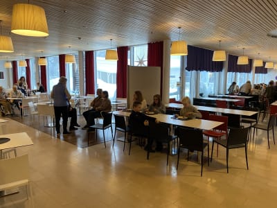 Matsalen i Vindängens skola och Folkhälsans seniorhem.