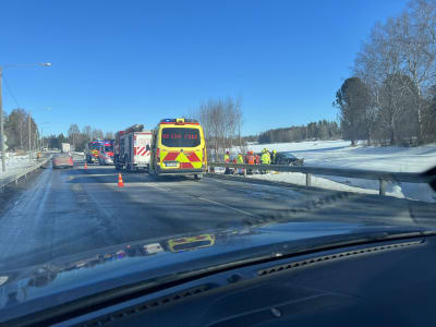 Trafikolycka på riksväg 8 i Vörå.