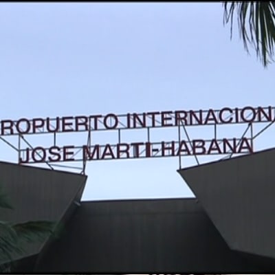 Kuvassa Havannan lentokenttäterminaali. 