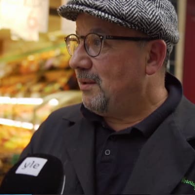Hedelmäkauppias Joseph Madi